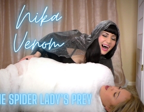 ALIENS AND MONSTERS Nika Venom The Spider Ladys Prey